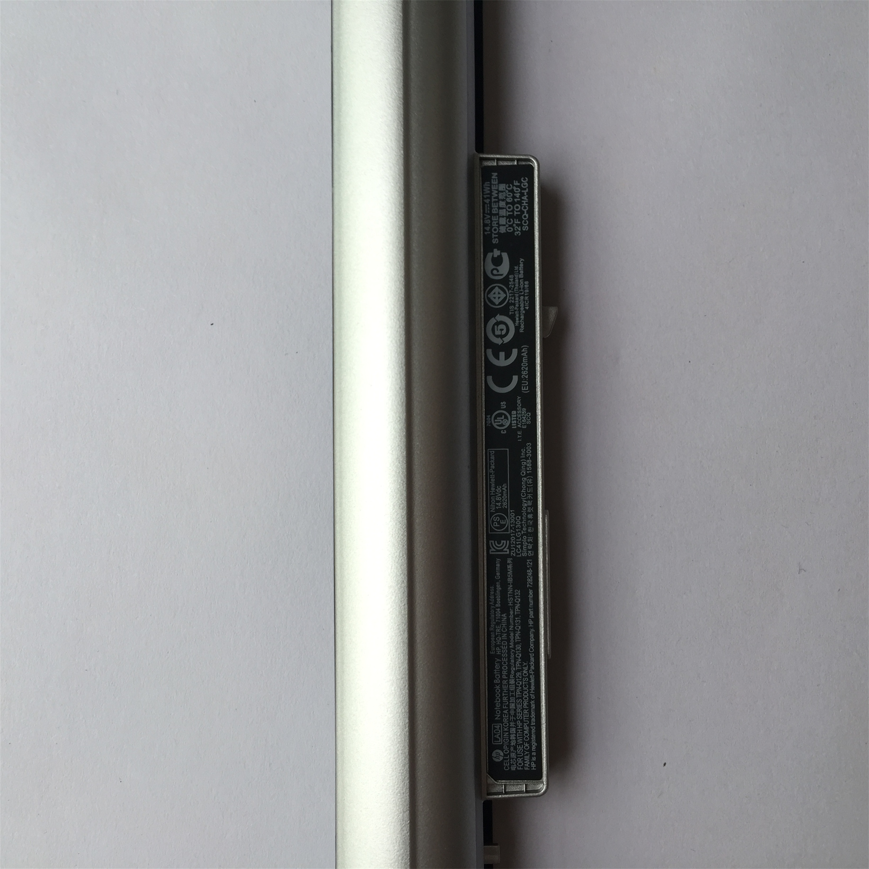 LA04 rechargeable lithium ion Notebook battery Laptop battery for HP LA04 HSTNN-UB5M HSTNN-UB5N HSTNN-IB5S HSTNN-YB5M 14.8V 2770mAh 