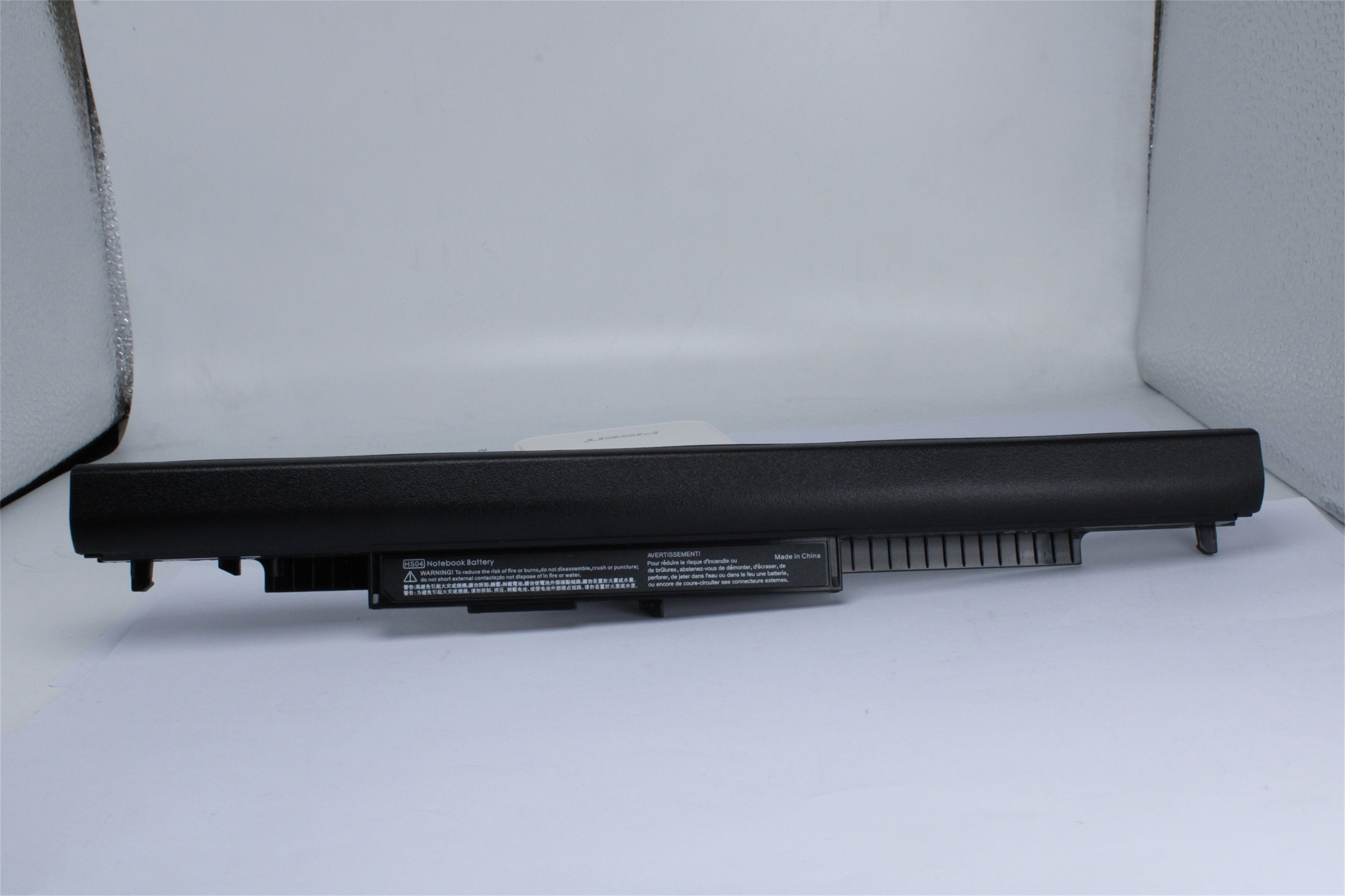 HS04 rechargeable lithium ion Notebook battery Laptop battery For HP TPN-i124 TPN-l124 TPN-i119 TPN-l119 TPN-i120 TPN-l120 TPN-C125 TPN-C126 HP 240 G4 14.8V 46Wh 3200mAh