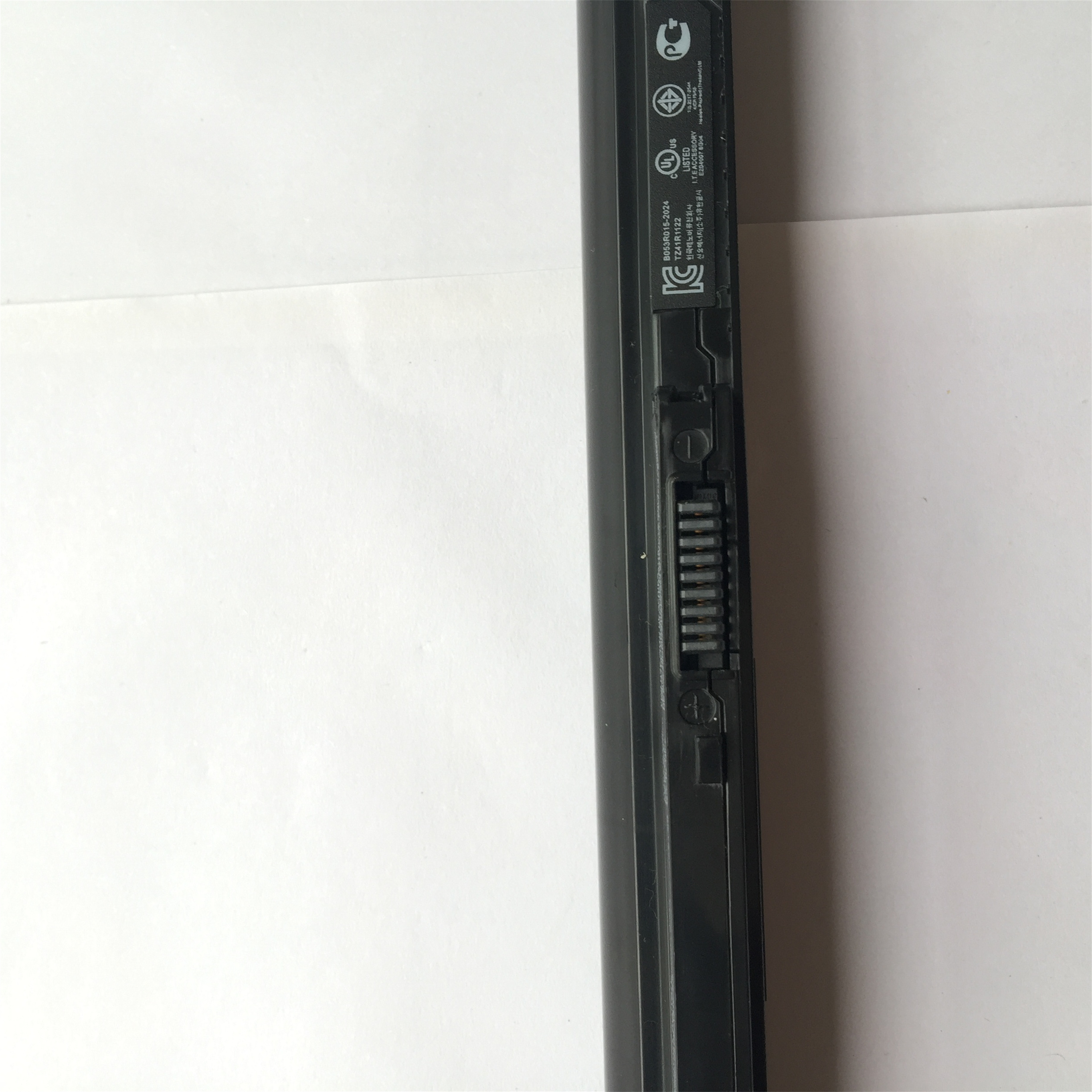 VK04 rechargeable lithium ion Notebook battery Laptop battery For Hp Pavilion 14 15 M4 242 G1 G2 VK04 HSTNN-YB4D 695192-001 TPN-Q115/Q113/Q114 14.4V 37WH